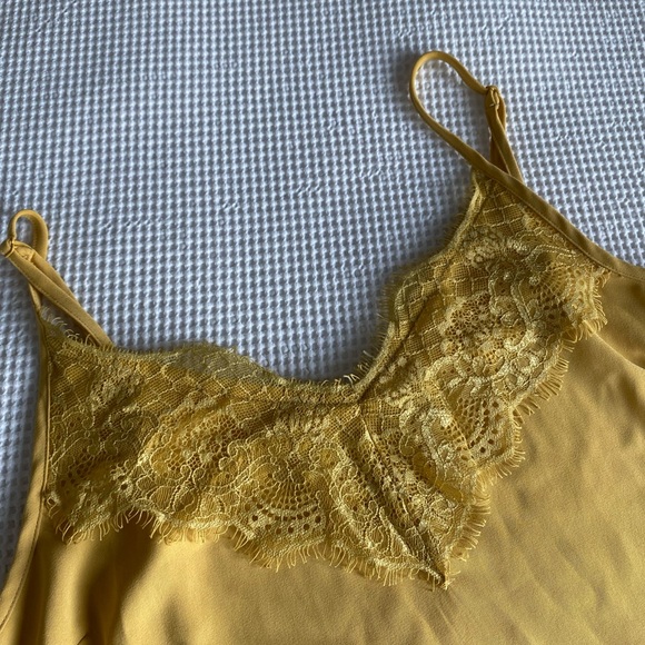 DECJUBA Yellow Top from Australia - Picture 2 of 4